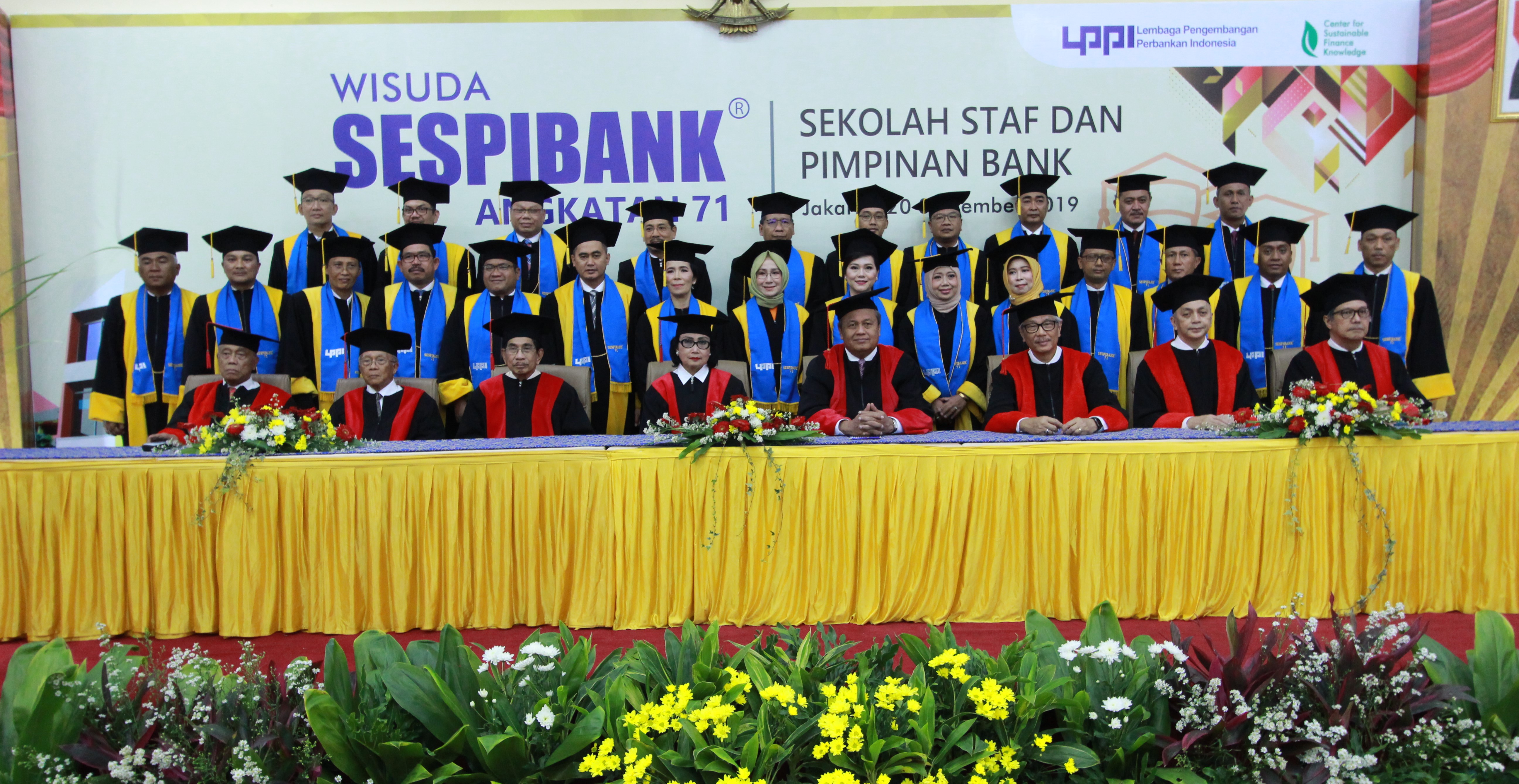 Wisuda SESPIBANK Angkatan 71